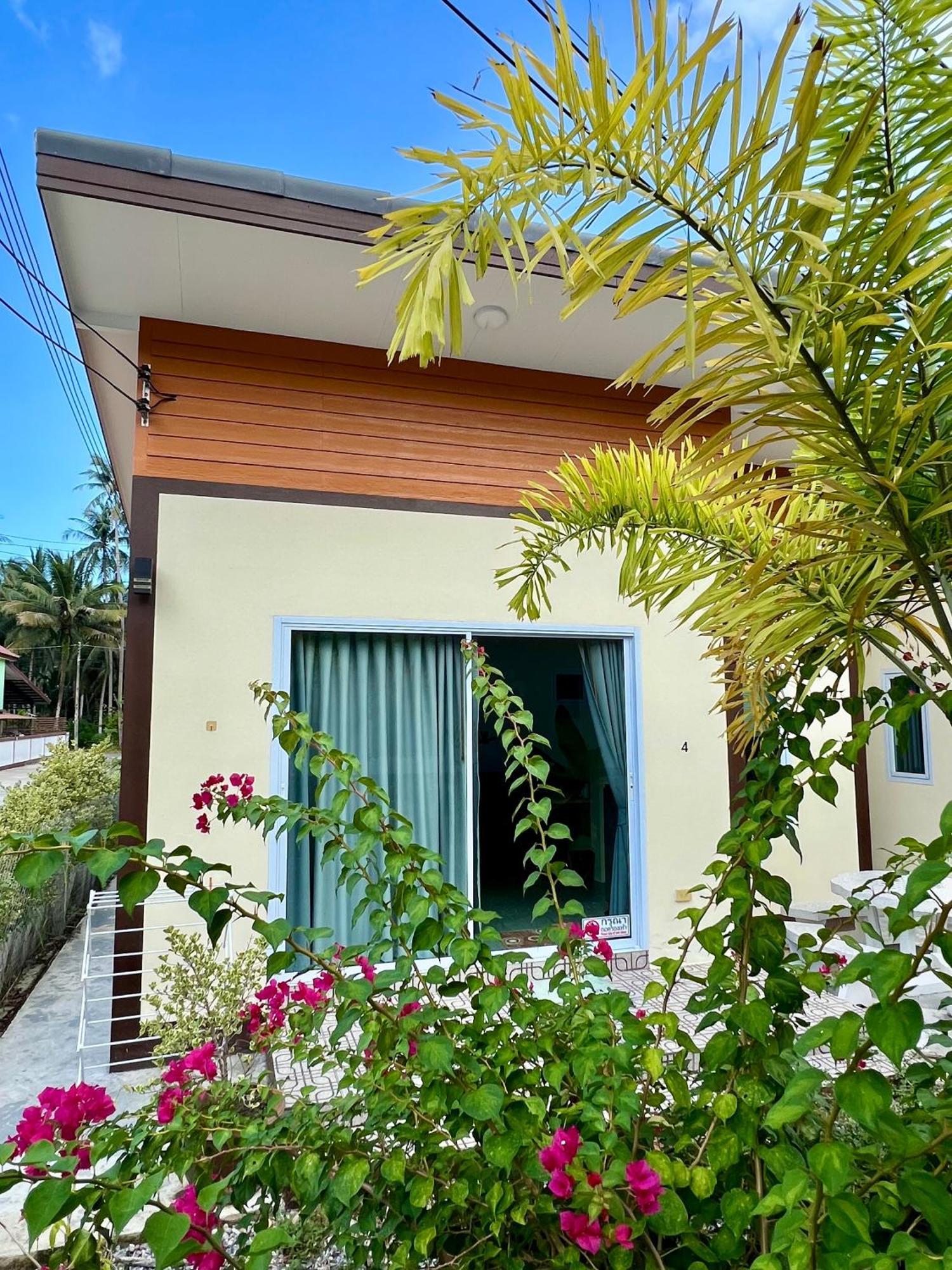 Bsk Bungalows Lipa Noi Luaran gambar